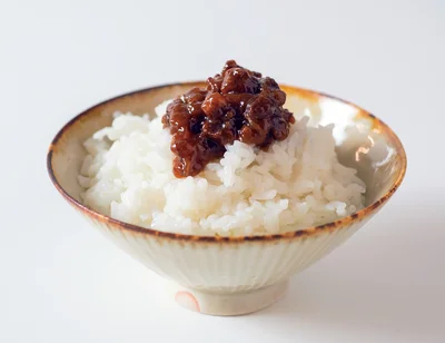 国産さんしょうの香りが華やぐ、牛しぐれ