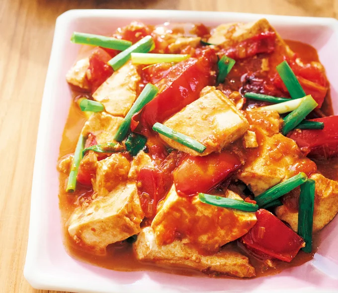 甘辛酸っぱいたれがからんだ豆腐がとろっとろ!