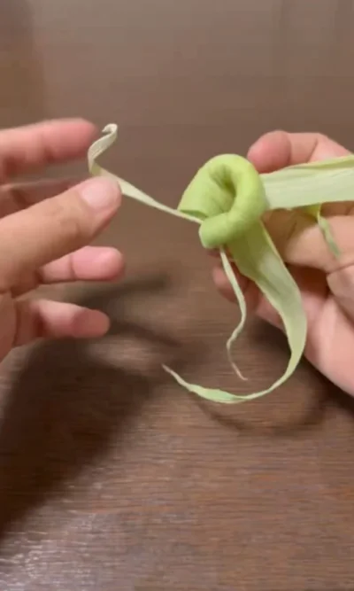形を整えて▶髪と頭を合体（⇒次へ）