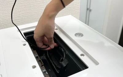 普通のブラシでは届かない奥のホコリ掃除に▶奥の方まで届きやすい