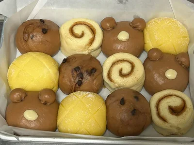 クマパン焼く前▶焼きたては次の画像です（⇒次へ）
