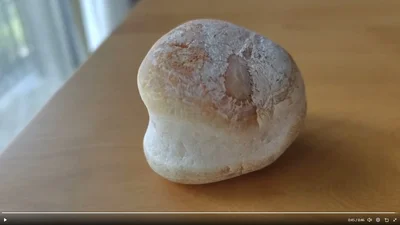 マリトッツォにも見えますね▶シュークリーム石はどこにいた？（⇒次へ）