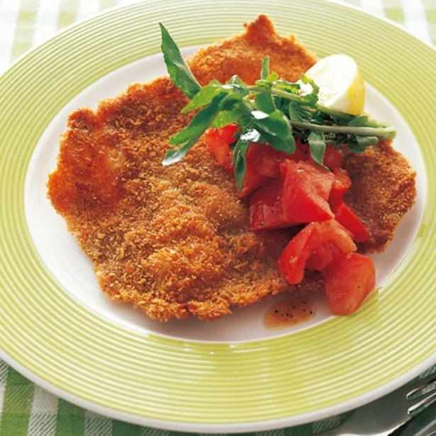 肉をつなげてボリュームアップ！ 特大「特大ミラノ風カツレツ」