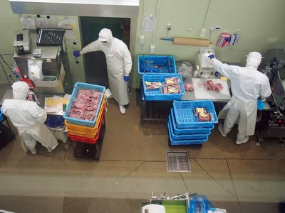 飼育から食肉加工まで一括して生産管理