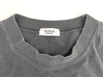 お気に入りのTシャツなのに首元がヨレヨレ…（▶整えるには？）