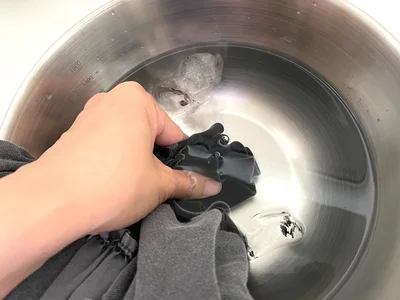 氷水に30秒ほど浸す（▶次へ）