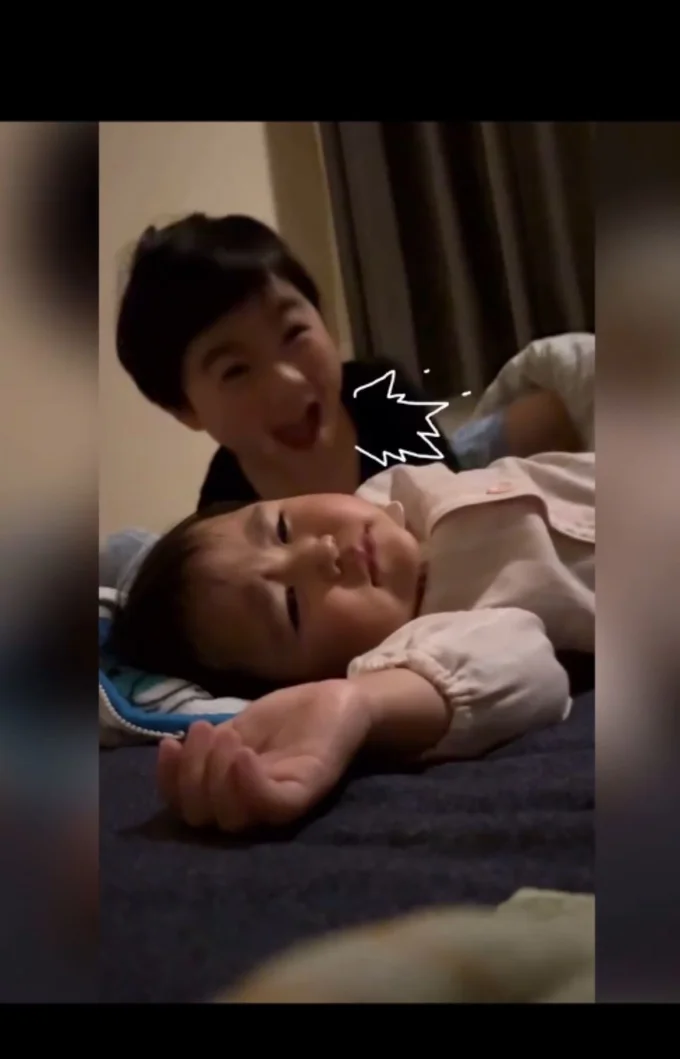 変顔をするお兄ちゃん▶次々口にする不満…(⇒次へ)