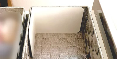 使わない時は、重ねてコンパクトに収納できます（▶次へ）