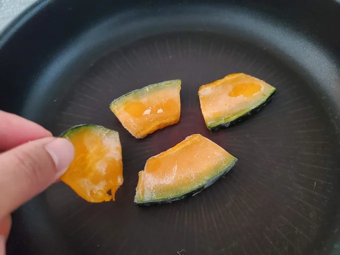 凍ったまま調理に使用し、できるだけ早く使い切ってください