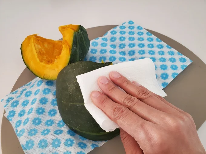 水分を拭き取って…(▶次へ)