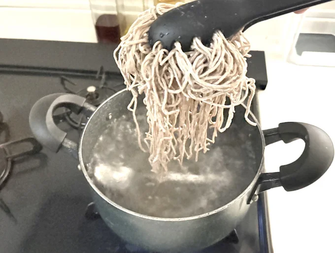 家にあるもので簡単に鍋のふきこぼれを防げる!