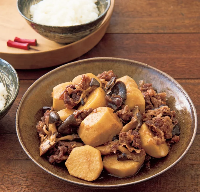 しょうゆ＆みりんのてりっ、つやっ！秋こそ食べたい「里いもと牛肉の黒い煮もの」