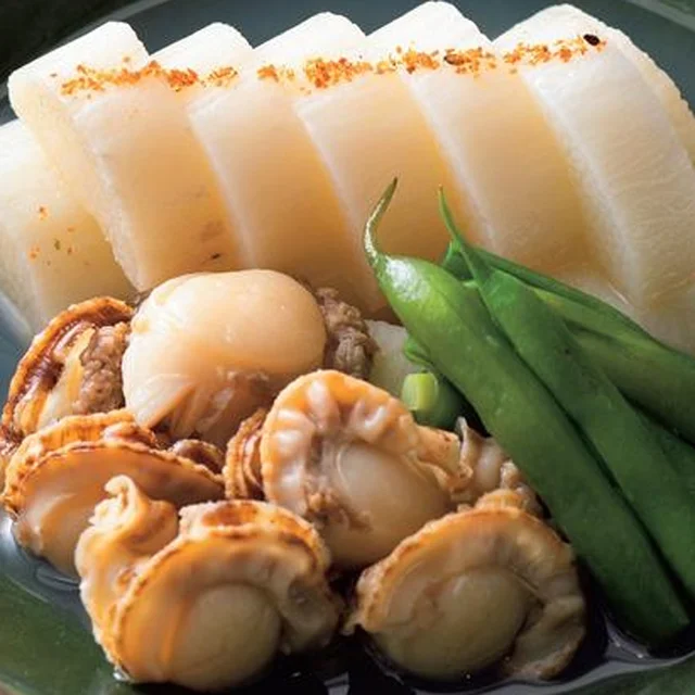 人気料理店店主・笠原将弘さんの煮くずれしにくい煮つけのレシピ！「長いもと帆立の煮つけ」