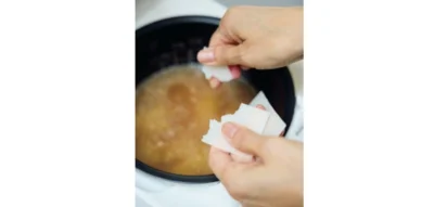 切りもちは、薄いスライスタイプを使うと手でちぎれてラクチン！「中華おこわ風」