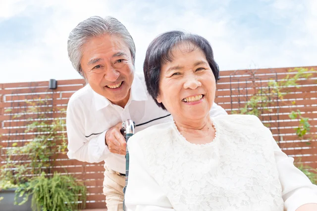 “介護する側”も元気になれる!? 老老介護を支えるシニアヘルパーに注目