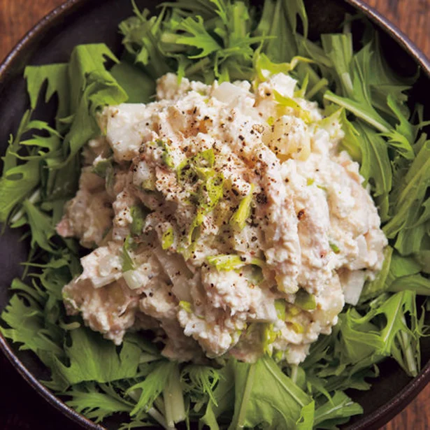 「ツナとセロリのつぶし豆腐サラダ」