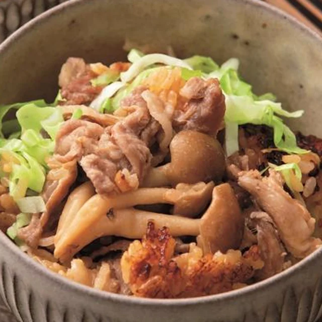 「もうおかず作らない」炊飯器に入れるだけの「豚生姜焼き風ごはん」が晩ごはんの救世主に