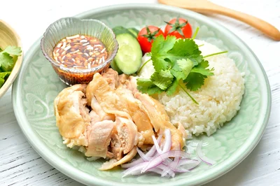 東南アジアの代表的な料理“カオマンガイ”