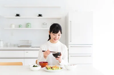 【写真】鉄分は、レバーやマグロ、あさり、ほうれん草などの食品に多く含まれます