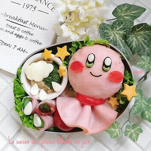 薄切りハムを丸ごと使う「てるてるカービィ」がかわいすぎ！【キャラ弁】
