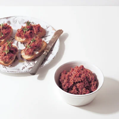お酒のアテやご飯のお供に。あるとうれしい！お肉の加工品