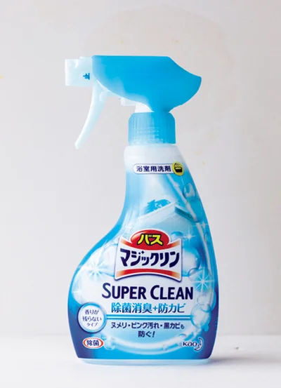 使ったのはコレ！　マジックリン 泡立ちスプレー SUPER CLEAN 香りが残らないタイプ　オープン価格/花王