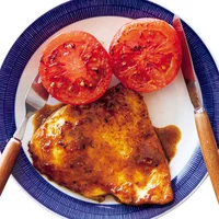 めかじきの優秀さに驚くレシピ「めかじきとトマトのカレーしょうが焼き」