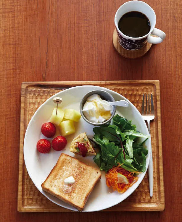 頭が働かない朝も安心。習慣づけたい食器のこと　忙しいをなくす家事貯金術(9)【連載】