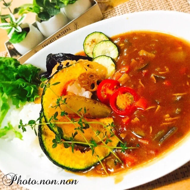 さっぱり♪トマト味の夏野菜カレー