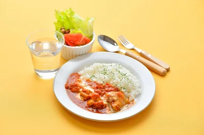 カレーに「おかず」を求める声は意外と多い？ プラスで出したいアレンジレシピ