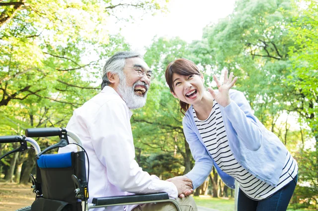 離れて暮らす親が急に要介護に!? 知っておきたい「遠距離介護」スタートの基礎知識