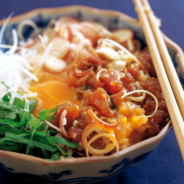 だって暑いんだもん！ 火を使わずお刺身で絶品「かつお漬けユッケ丼」