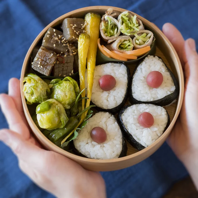 小梅おにぎりの常備菜弁当