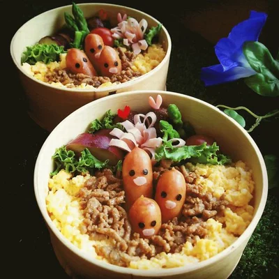 そぼろが「土」っぽさを表現！　キャラ弁『ダグトリオ弁当』（投稿者：ホシナミアイルさん）