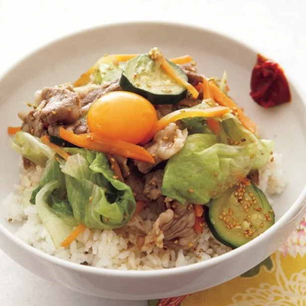 水分たっぷりな旬野菜♪ シャキシャキ食感をプラスできるレタスご飯5選