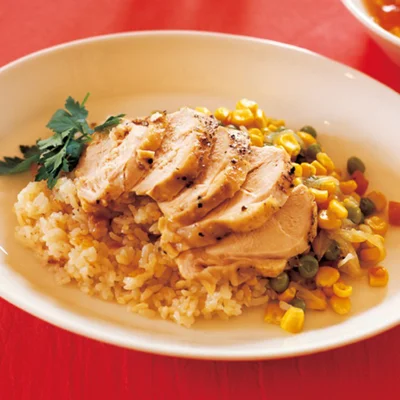 炊飯器でかんたん♪ おかずと主食を一緒に調理する「チキン＆ピラフ」