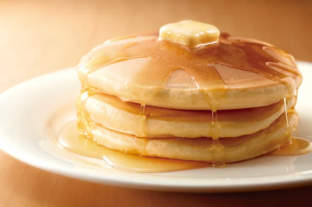 焼きたてのホットケーキは、子どもも大人も笑顔にします