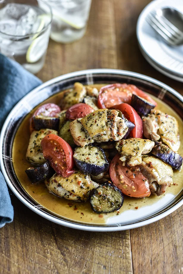 とり肉とトマトとなすがそろえばイタリアンなごちそうに!