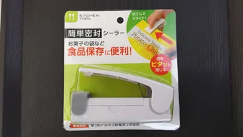 湿気シャットアウト！ セリアの簡単密封シーラーで食べかけお菓子もおいしさキープ♡