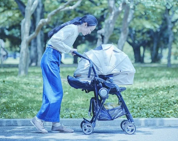 生後0カ月からでもお出かけできる!? 子育て経験者の声を生かした親子にやさしいベビーカー