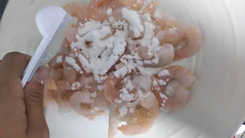 セリアのすりきり計量スプーンが超便利 片手ですりきり ふるいがラクラク 画像1 3 レタスクラブ