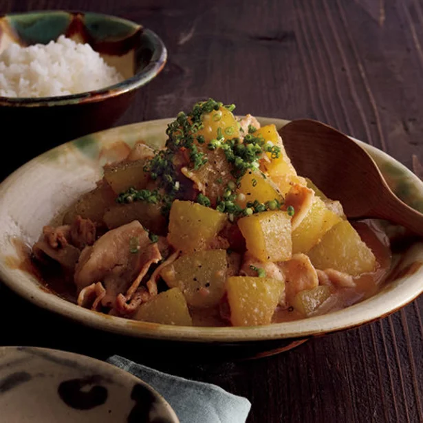 小さく切れば味が染みる♪ 冷えてもおいしい「とうがんと豚肉のみそ煮」