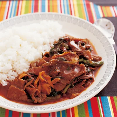隠し味はコーヒー粉!? フライパンで手早く作れる「ハッシュドビーフ」