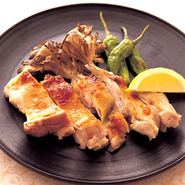 魚焼きグリルでこんがり調理♪ 直火でこうばしさが増す「とり肉料理」5選