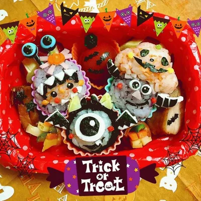 モンスターたちにハロウィン装備させる、超力作！　キャラ弁「ハロウィン☆モンスターズインク」（投稿者：向日葵＆#9825;桜 さん）