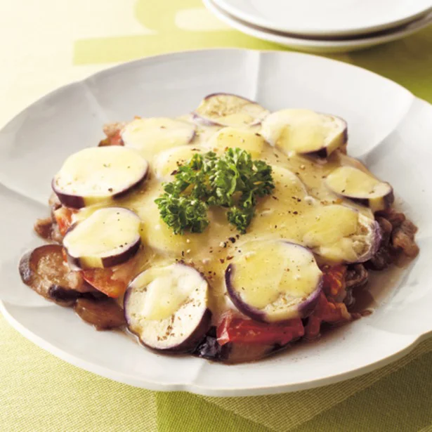 「牛肉と夏野菜の重ね蒸し」