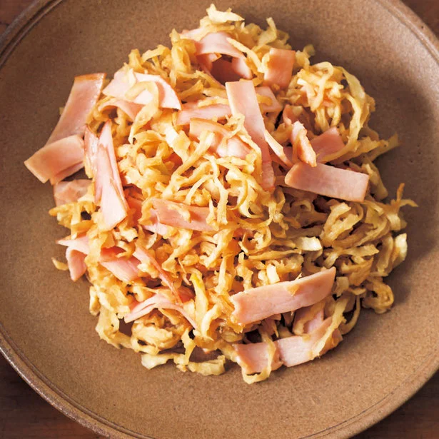 水で戻さずかんたん調理！ ストック食材で作れる切り干し大根の炒めもの