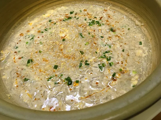 シメはしらたきラーメン!こっくりとしたうま味をまとったしらたきにハマること間違いナシ!