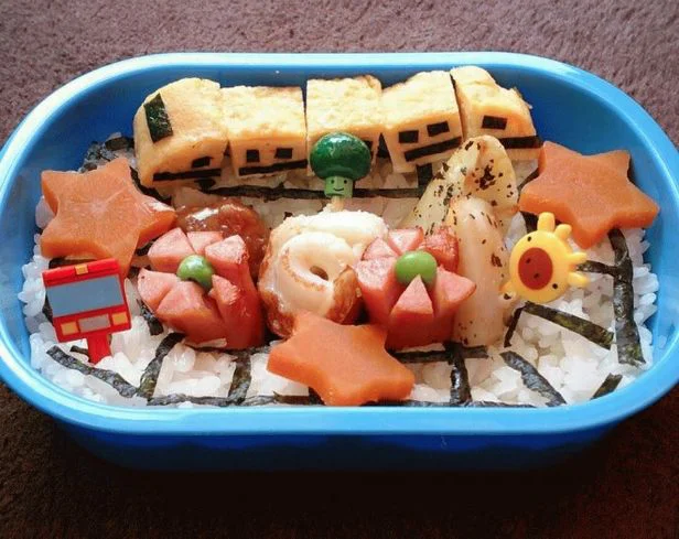 男の子が夢中になる「ドクターイエロー」を卵焼きで【キャラ弁】