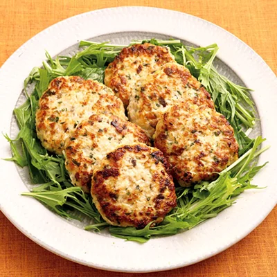 食べすぎボディを「とりひき肉と豆腐のつくね」でムリなくリセット